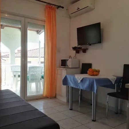 Apartment Pezic Krk Town Exterior photo